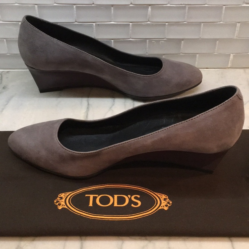 Tod’s Zeppa Wedge Pointy Slip On Suede Shoes Taupe Gray 6